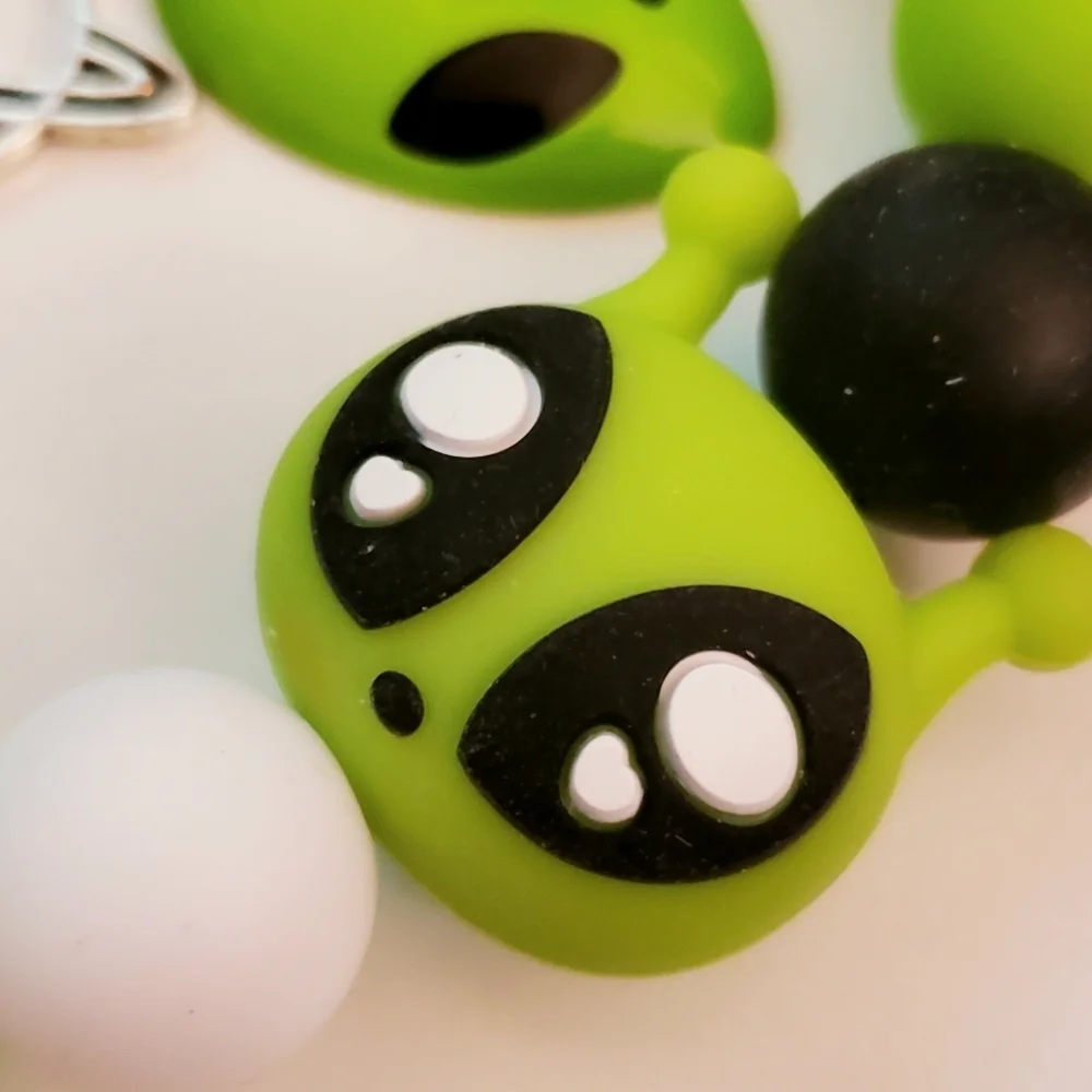 Handmade Silicone Focal Beaded Alien Wristlet Keychain Bracelet